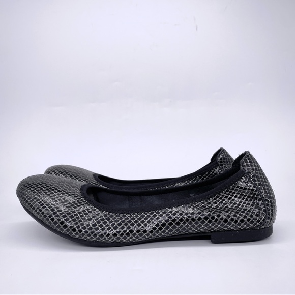 BORN Snakeskin Ballet Flats Black Silver Slip On Round Tie Comfort Shoes Size 8 - Picture 2 of 9